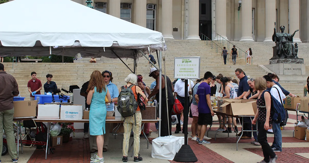 Students, faculty and staff participate in Clean + Go Green 2017