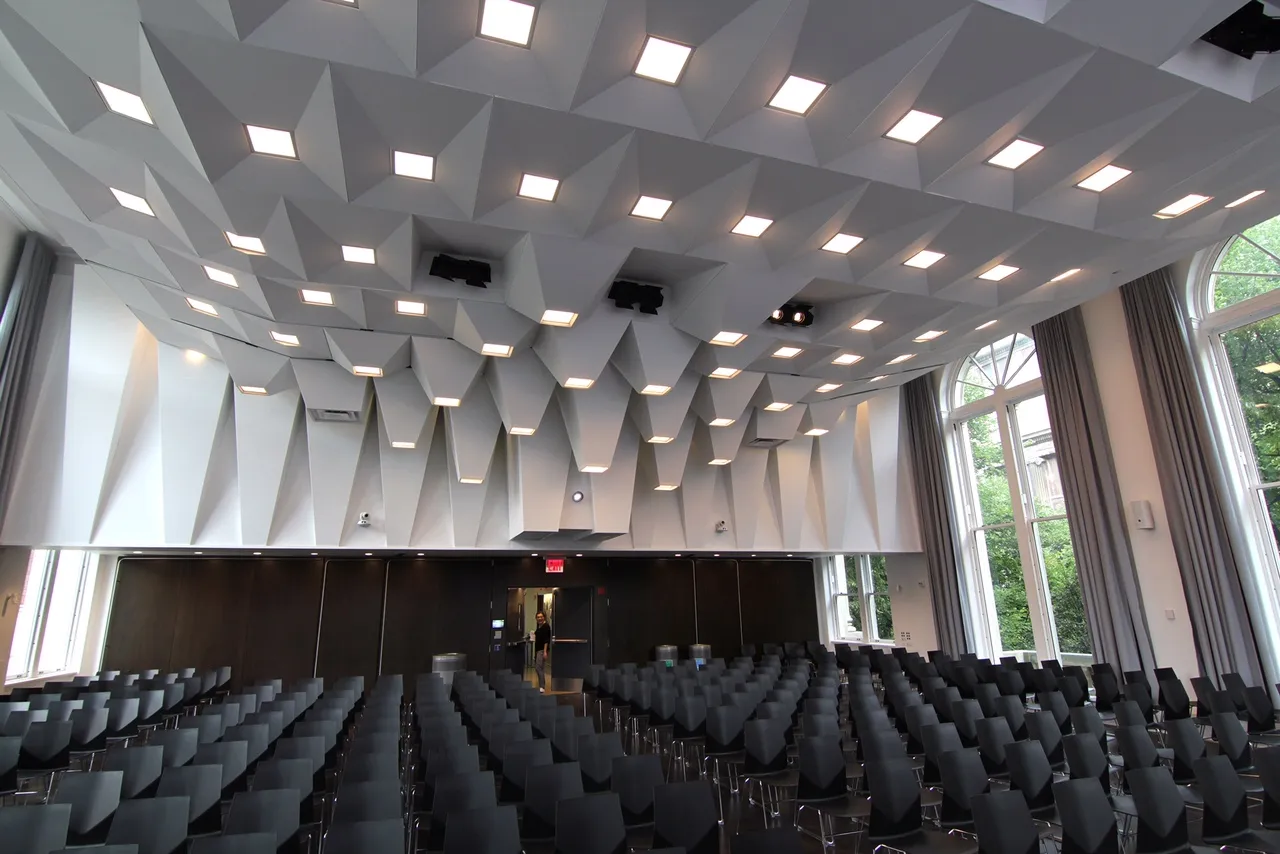The newly renovated Jamail Lecture Hall at Pulitzer Hall. (Photo: Architect – LTL Architects; Michael Schissel, photographer)