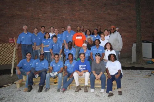 Columbia Volunteers Help Revitalize Local Community Senior Reading Garden