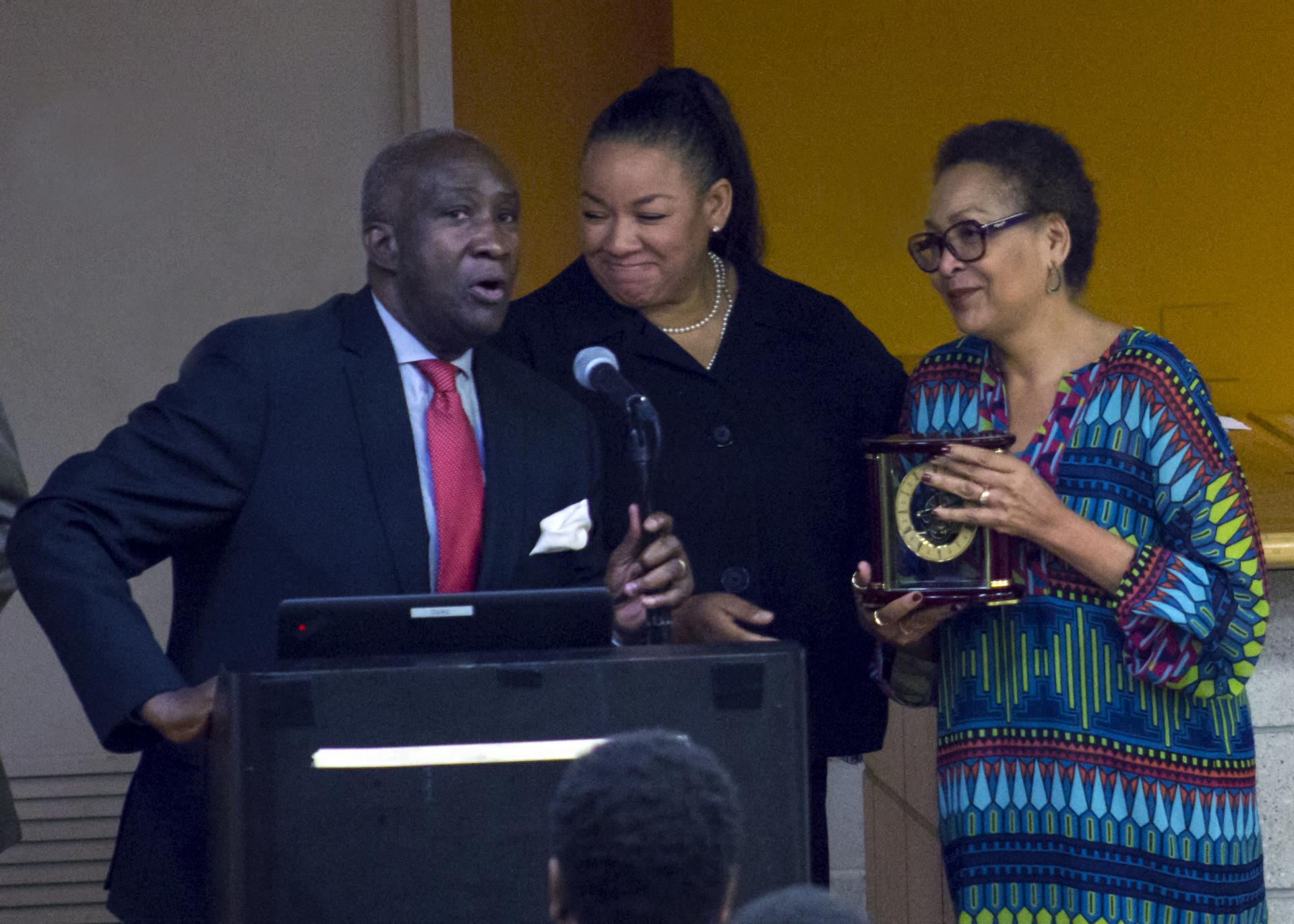 Lloyd Williams, president and CEO of the Greater Harlem Chamber of Commerce, presenting the Outstanding Professional Achievement Award to La-Verna Fountain (right) Lloyd Williams, president and CEO of the Greater Harlem Chamber of Commerce, presenting the Outstanding Professional Achievement Award to La-Verna Fountain (right)