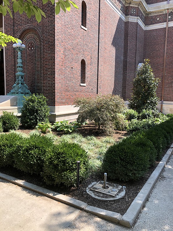 Landscaping to the south of the St. Paul's Chapel entrance