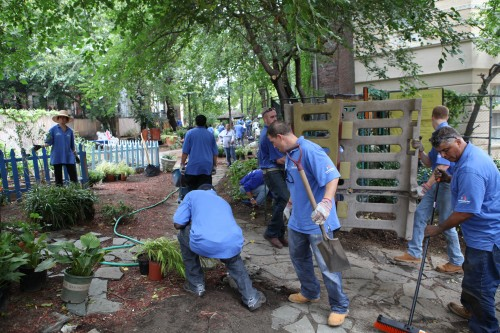 Columbia and Lend Lease Give Upper Manhattan Community Gardens a Makeover